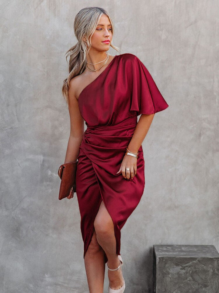 Naomi™ | Schlankes sexy tailliertes Kleid