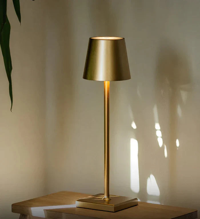 LED Tischlampe | Optimale Raumbeleuchtung, Dimmbar & Wiederaufladbar