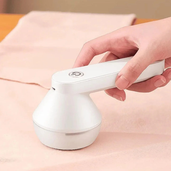 Fussel-Relief™ – Wiederaufladbarer Fusselentferner für saubere Kleidung