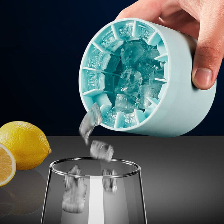 Freeze™ - Tragbarer Silikon-Eiswürfelform mit Deckel für perfekte Eiswürfel